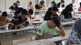 Harran Üniversitesi HRÜYÖS-2022 Sınavını Büyük Bir Katılımla Gerçekleştirdi