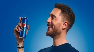 Uraz Kaygılaroğlu’ndan Pepsi Lezzetinde Reklam Fimleri