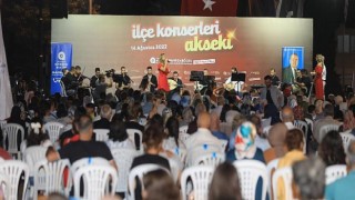 Antalya Büyükşehir’in ilçe konserleri coşkuyla devam ediyor