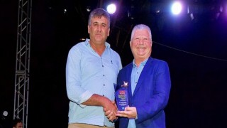 Başkan Soyer’e sanata desteği için onur ödülü