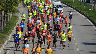 Eker I Run, her yıl yapılan Yardımseverlik Koşusu ile STK’ların projelerine kaynak yaratmaya devam ediyor
