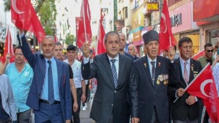 Karşıyaka’da Gazilerden Anlamlı Yürüyüş