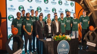 Hilton Istanbul Maslak ve Darüşşafaka Basketbol Takımı iş birliği