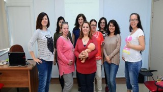 Kadıköy’de Gebe Okulu Eğitimi Devam Ediyor