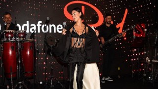 Zeynep Bastık’tan Vodafone Red İşbirliğiyle Yeni Akustik Performans Serisi