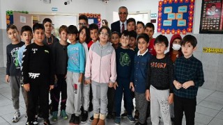 Başkan Topaloğlu öğrencilerin heyecanına ortak oldu