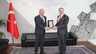 Genç Girişim ve Yönetişim Derneği'nden Ankara Sanayi Odası Başkanı Seyit Ardıç'a Tebrik Ziyareti