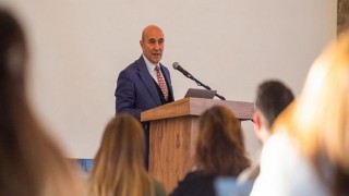 Tunç Soyer: Turizmin büyümesinin yolu yerelleşme ve dijitalleşmeden geçiyor