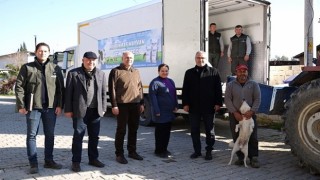 Aydın Büyükşehir Belediyesi ekonomik olarak zor durumdaki küçük aile işletmelerine destek vermeye devam ediyor