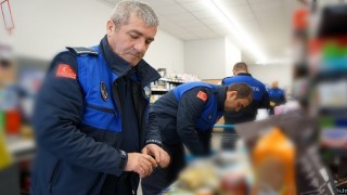 Gemlik Zabıtası market denetiminde