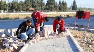 Menderes Belediyesi'nden ilçeye bin 600 metrekare yeni yeşil alan