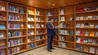 TSKB, Türkiye'nin ilk Sürdürülebilirlik Kitapları Koleksiyonunu Yeni Bir Yayınla Ziyarete Açıyor