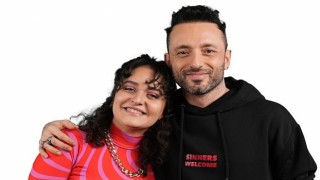 Mabel Matiz den Eğlenceli Karadeniz Türküsü Yorumu!