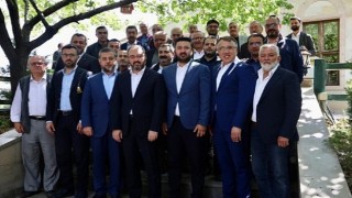 Ak Parti Heyeti, Muhtarlarla Bir Araya Geldi