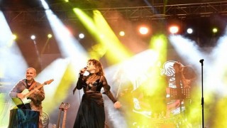 Çiğli 19 Mayısı Ceylan Ertem Konseri ile kutladı