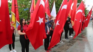 Gölcükte 19 Mayıs Atatürkü Anma Gençlik ve Spor Bayramının 104.üncü yılı; düzenlenen tören ve programlarda coşku ile kutlandı