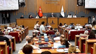 İzmir Büyükşehir Meclisinden Başkan Soyere yetki