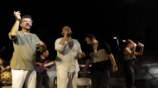 Kaleiçi sohbete ve müziğe doydu