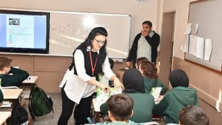 Başkan Ustadan 100.yılda tüm öğrencilere anlamlı hediye