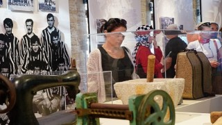 Çeşmede 100 Yıla yakışır Cumhuriyet Korteji