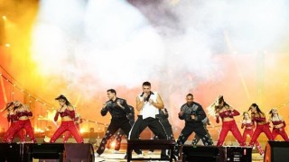 Edis 100 Yılın Hikayesini ve Türkiyeyi Büyük Gösterisinde Buluşturdu