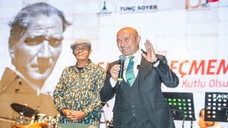 İzmir Körfezinde bayram havası