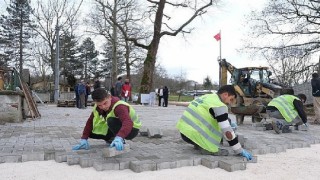 Karahasanlar Mahallesinde Parke Taş Uygulaması Sürüyor
