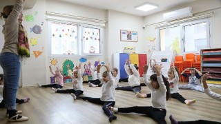 Aydın Büyükşehir Belediyesi miniklere bale eğitimi veriyor