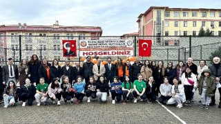 Eczacıbaşı Spor Kulübünden Kahramanmaraş Aziz Sancar Anadolu Lisesine Voleybol Sahası
