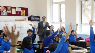 İzmir İl Milli Eğitim Müdürü Dr. Ömer Yahşiden Bergamaya Ziyaret