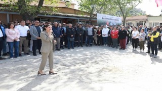 Efes Selçuk Belediye Başkanı Filiz Ceritoğlu Sengel, Ramazan Bayramı dolayısıyla belediye emekçileri ile bayramlaştı