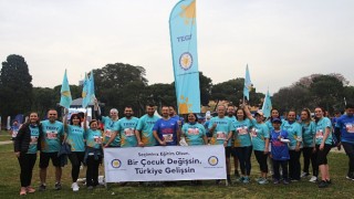TEGV çocuklara nitelikli eğitim desteği için Maraton İzmir&#39;de
