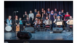 Mübadelenin 103. yılında iki yakanın ezgileri Konak ta yankılandı