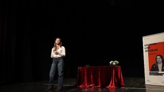 Nilüferli öğrenciler yazar Melis Sena Yılmaz ile buluştu