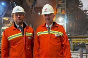 Vali Serdengeçti Tosçelik’i Gezdi