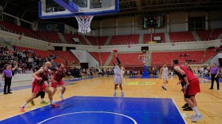 Büyükşehir Seriyi Üçüncü Maça Taşıdı