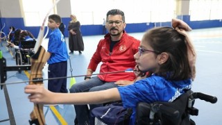 Türkiye nin ilk Engelli Çocuk Okçuluk Takımı Bağcılar da kuruldu