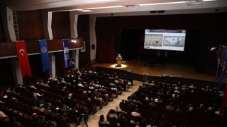 Ankara Üniversitesi 80 Yaşında