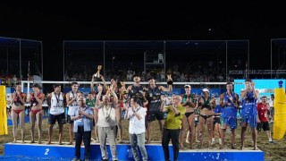 Dünya plaj voleybolunun kalbi Alanya da attı