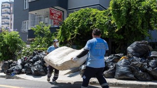 Çöp evden 5 kamyon atık çıkarıldı