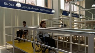 empati parkuru: Engelleri deneyimleyerek fark ediyorlar